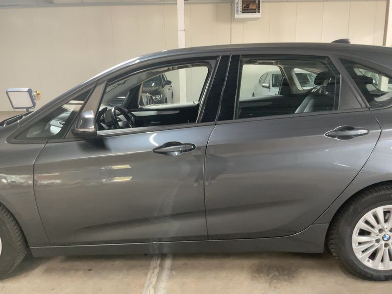 BMW 2er 218i Active Tourer Advantage — zdjęcie 4