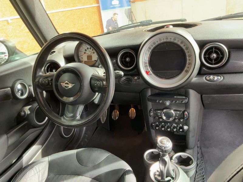 MINI Cabrio Cooper S — zdjęcie 12