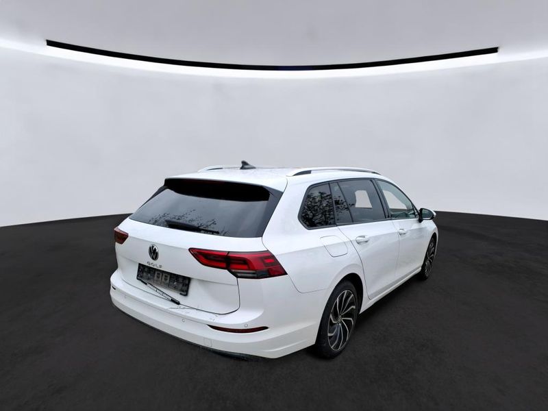 Volkswagen Golf VIII 2.0 TDI Life — zdjęcie 15