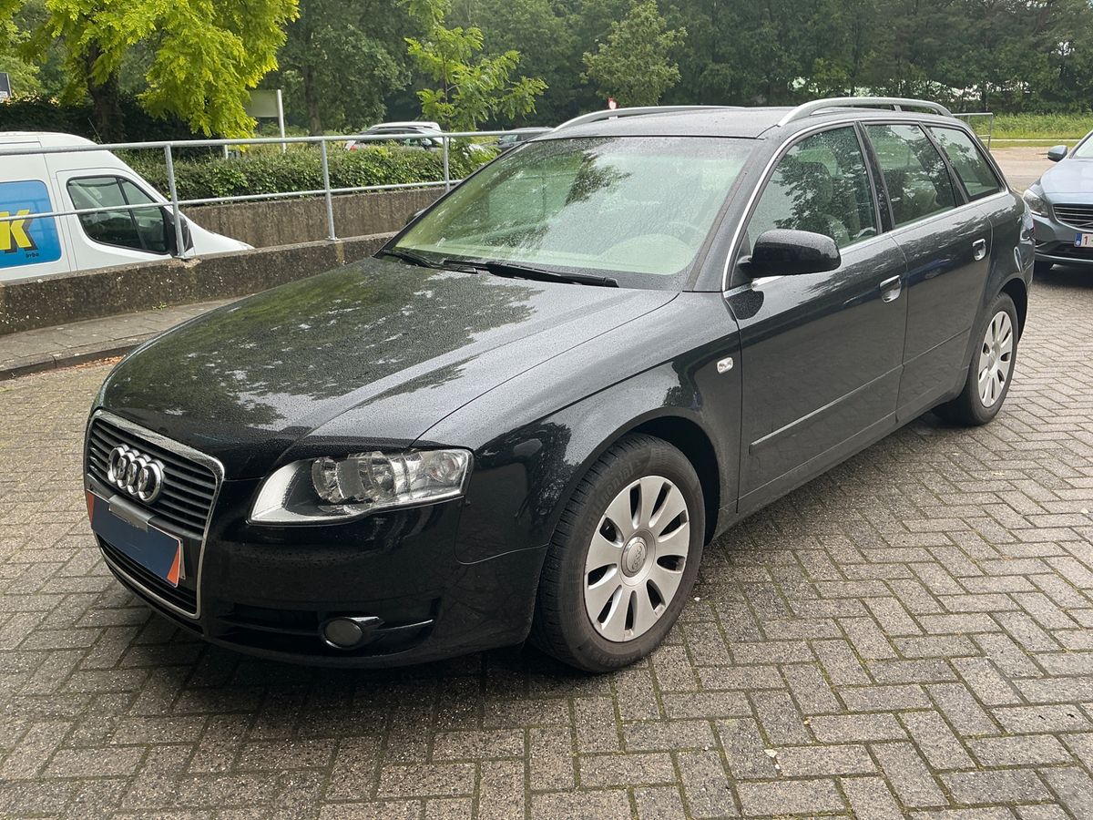 Audi A4 2007 — photo 1