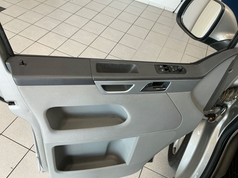 Volkswagen T5 California 2.0 TDI Comfortline Europe 2011 – снимка 25