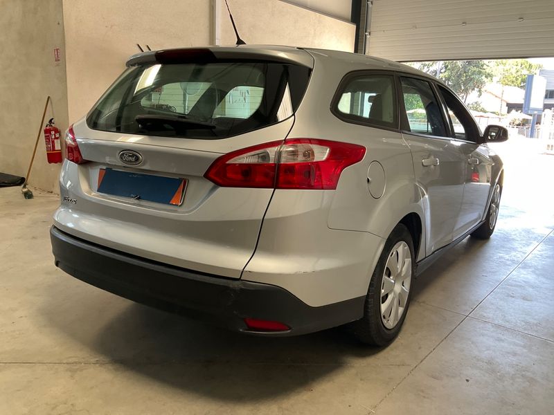 Ford Focus 1.6 Ti-VCT Trend 2012 – снимка 2