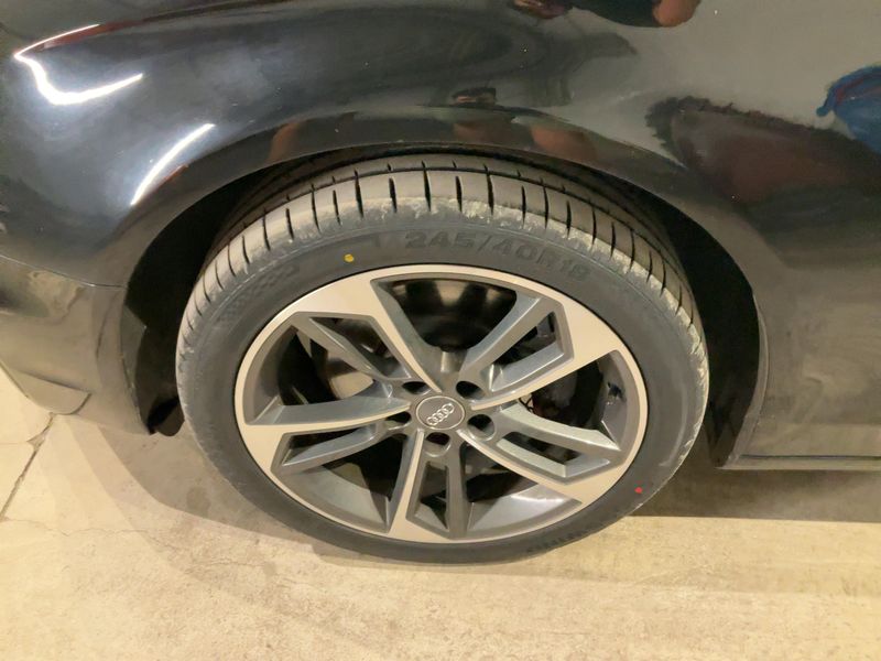 Audi A4 2.0 TDI Attraction 2014 – снимка 3