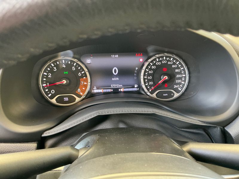 Jeep Renegade 1.3 TGDi Limited 4x2 — zdjęcie 13