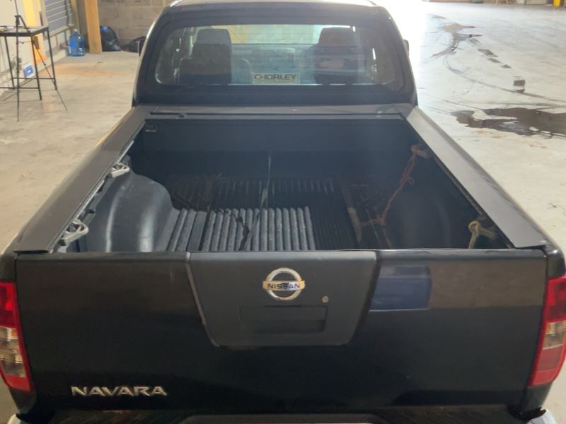 Nissan Navara Pick-up 2.5 dCi 4x4 King-Cab Elégance — zdjęcie 10