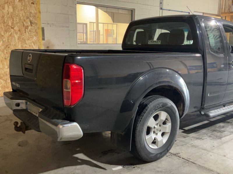 Nissan Navara Pick-up 2.5 dCi 4x4 King-Cab Elégance — zdjęcie 6