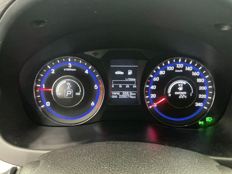Hyundai i40 1.7 CRDi Style — zdjęcie 13