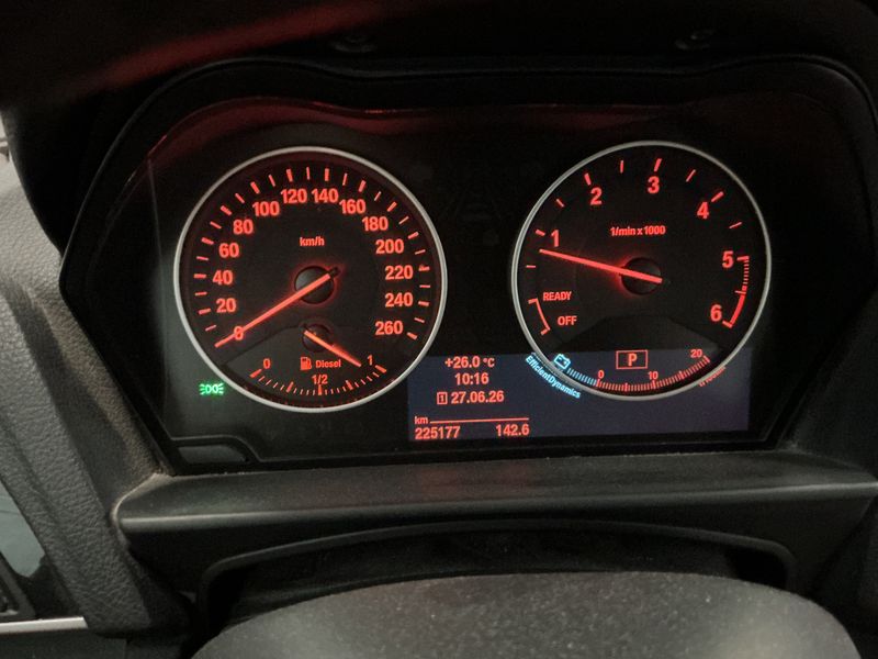 BMW 1er 120d 2012 – снимка 18