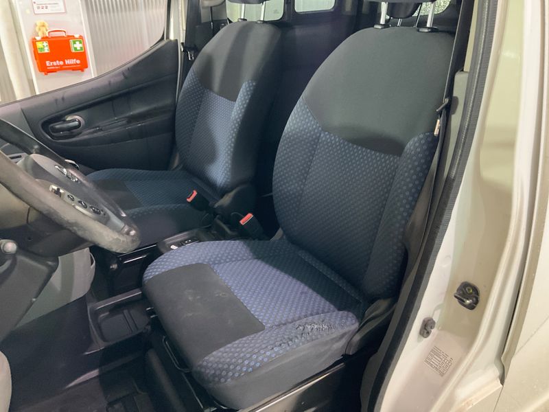 Nissan NV200 Evalia 1.5 dCi Kombi Premium 2014 – снимка 23