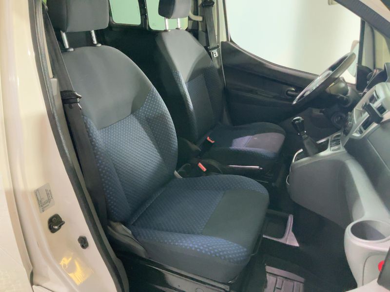 Nissan NV200 Evalia 1.5 dCi Kombi Premium — zdjęcie 11