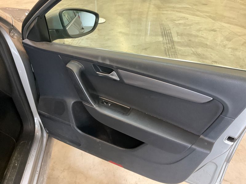 Volkswagen Passat 1.4 TSI Comfortline BlueMotion Tech 2014 – снимка 31