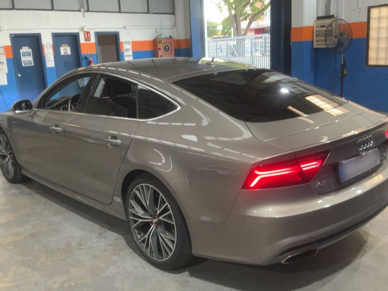 Audi A7 Sportback 3.0 V6 TFSI quattro — zdjęcie 3