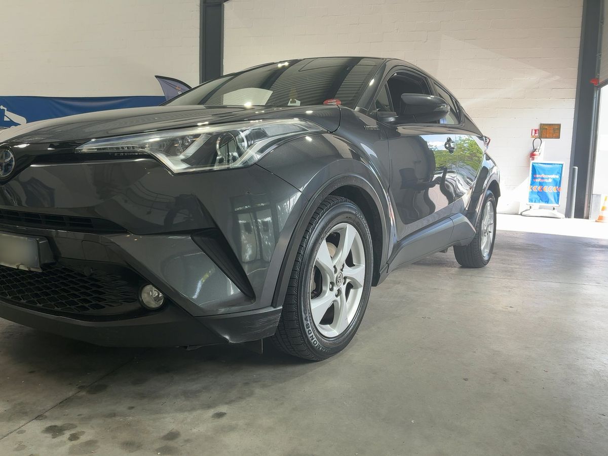Toyota C-HR d'occasion