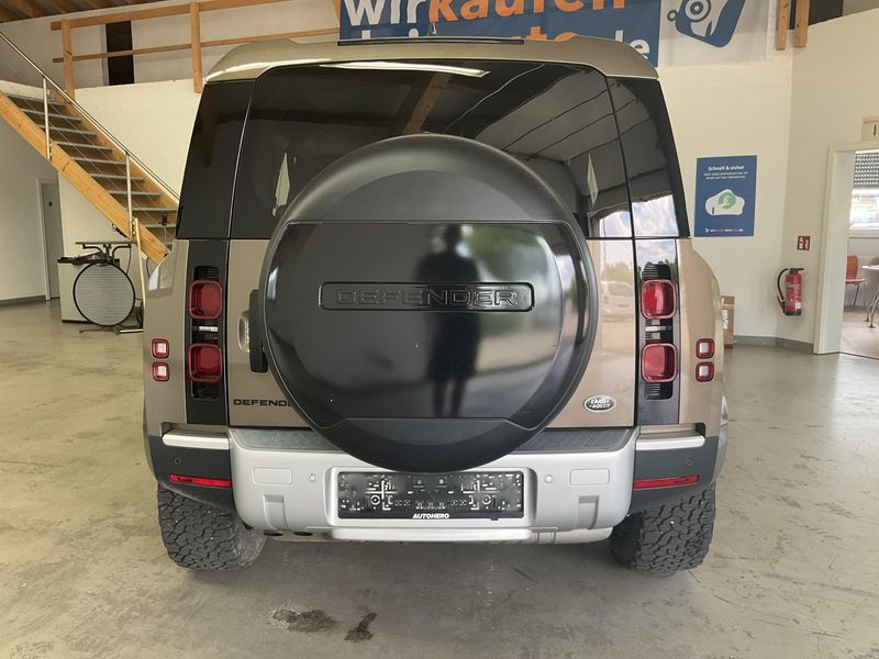 Land Rover Defender D200 110 — zdjęcie 5