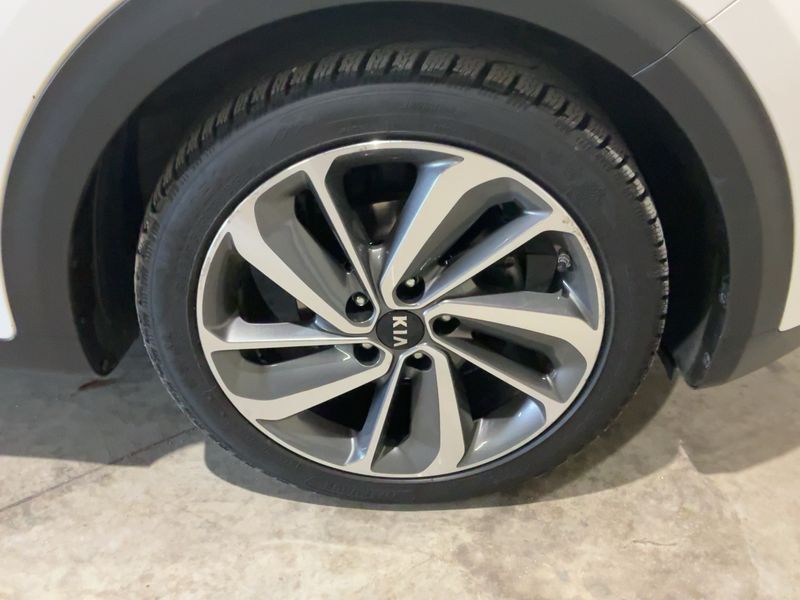 Kia Niro 1.6 Hybrid Energy 2018 – снимка 11