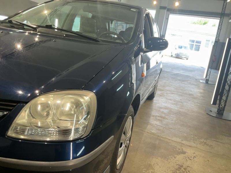 Nissan Almera Tino 1.8 Acenta — zdjęcie 2