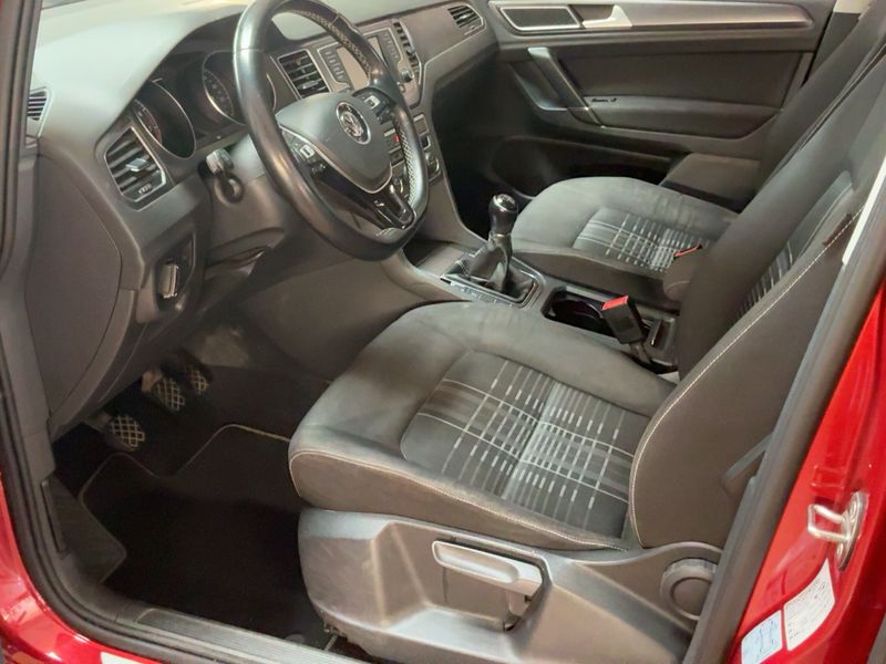 Volkswagen Golf VII Sportsvan 1.2 TSI Lounge BlueMotion Tech — zdjęcie 11