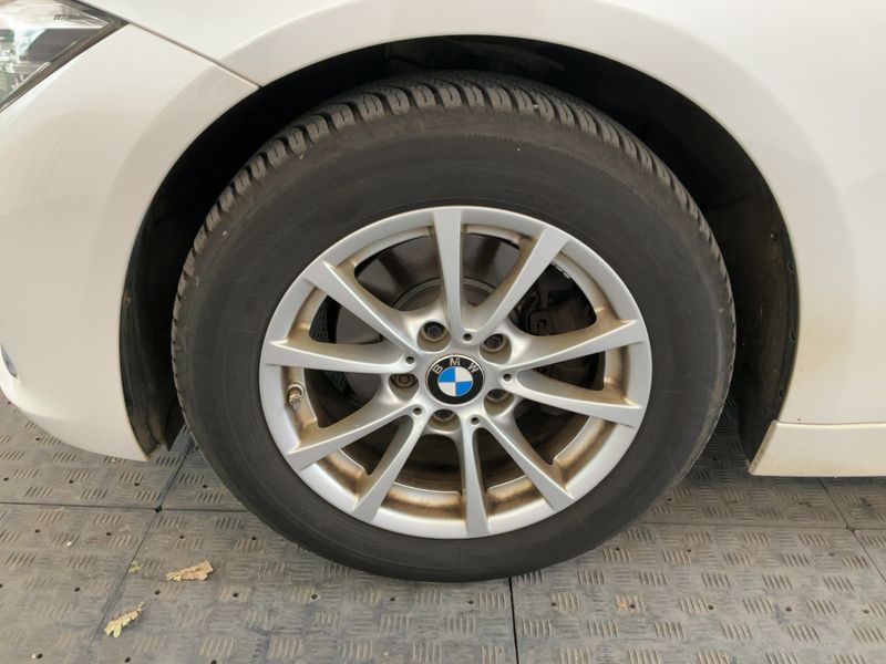 BMW 3er 320i Sport Line 2019 – снимка 3