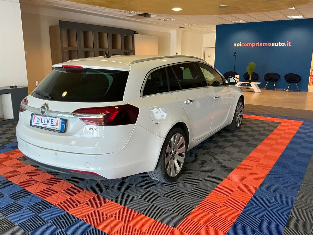 Opel Insignia Sports Tourer 2.0 CDTI Cosmo 4x4