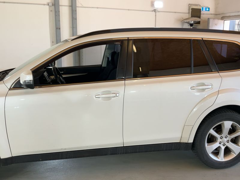 Subaru Legacy 2.0 Diesel Outback Active — zdjęcie 4