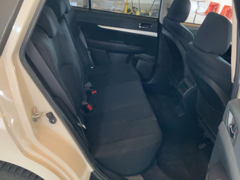 Subaru Legacy 2.0 Diesel Outback Active — zdjęcie 14
