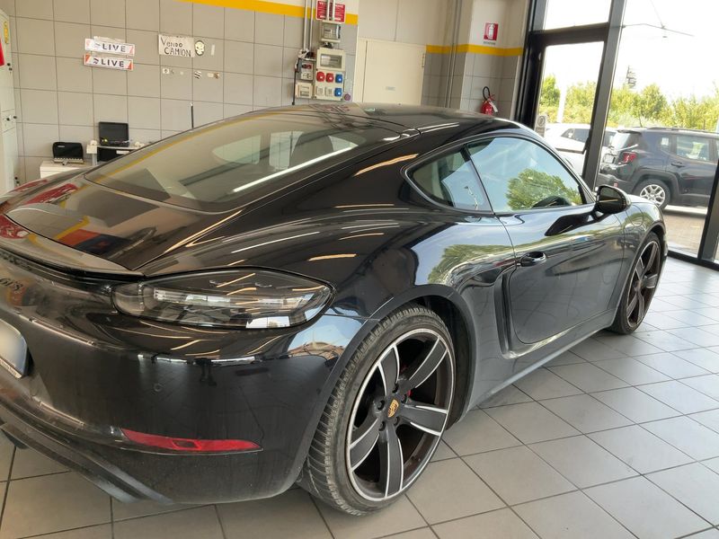 Porsche 718 Cayman GTS — zdjęcie 6