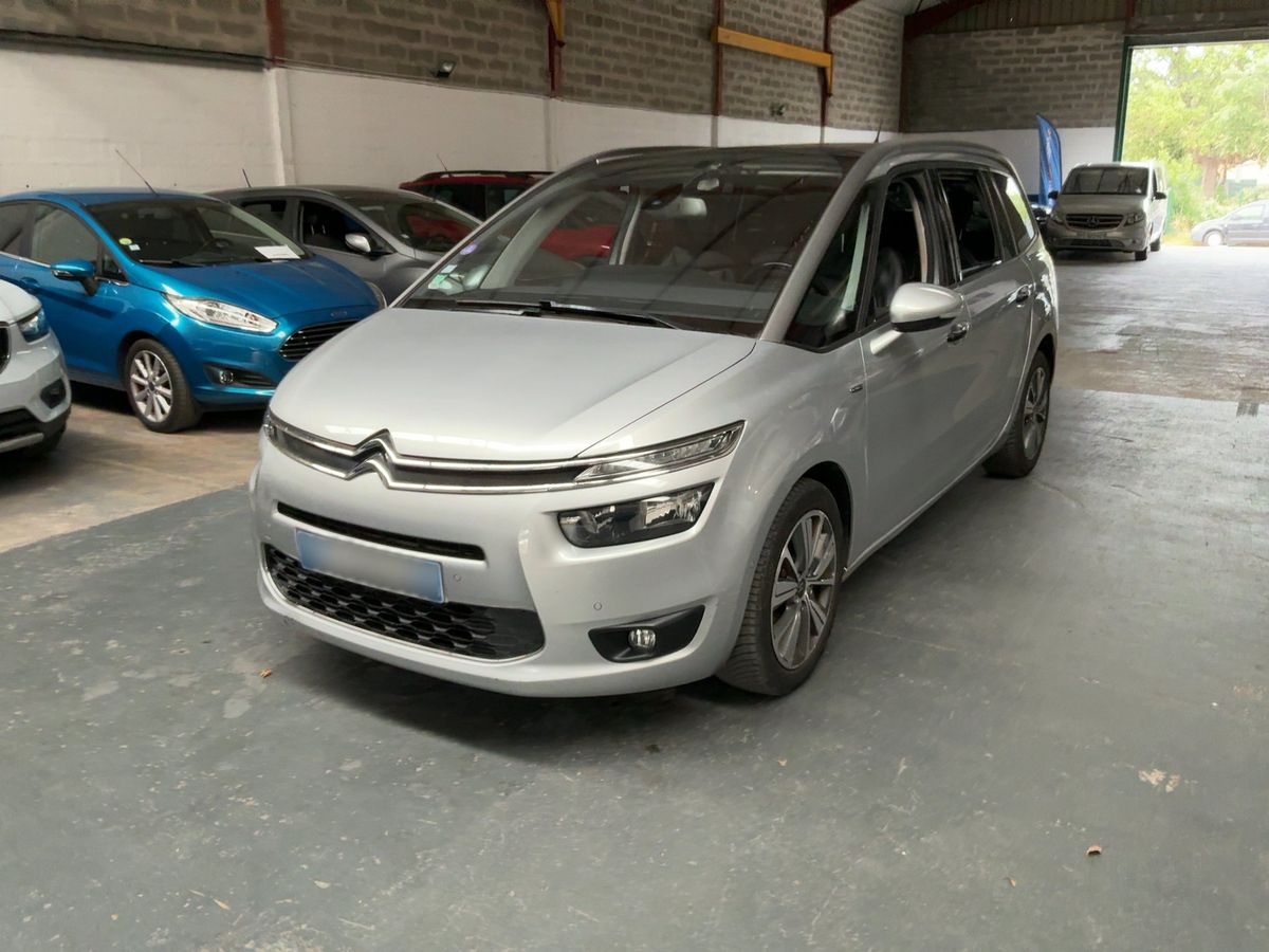 Citroen C4 2016 — photo 1