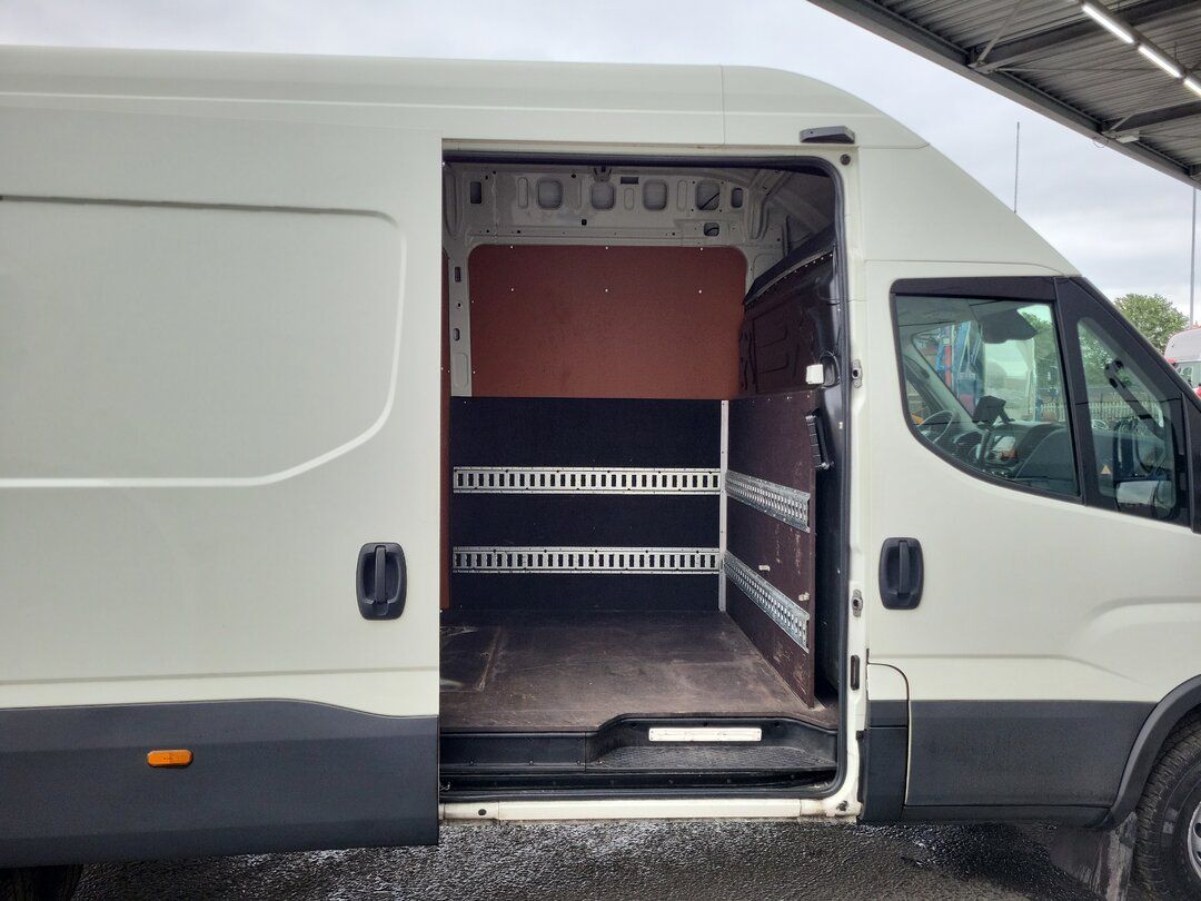 Iveco Daily 3.0 Diesel GKa 70 C V Radstand 4100
