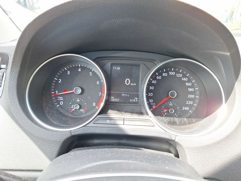 Volkswagen Polo 1.0 Sound — zdjęcie 12