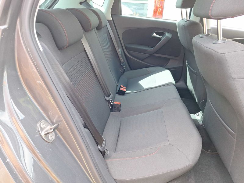 Volkswagen Polo 1.0 Sound — zdjęcie 13