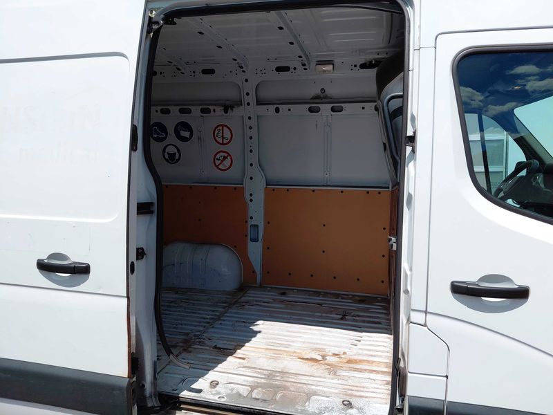 Renault Master 2.3 BLUE dCi L1H2 HKa 3,5t — zdjęcie 13