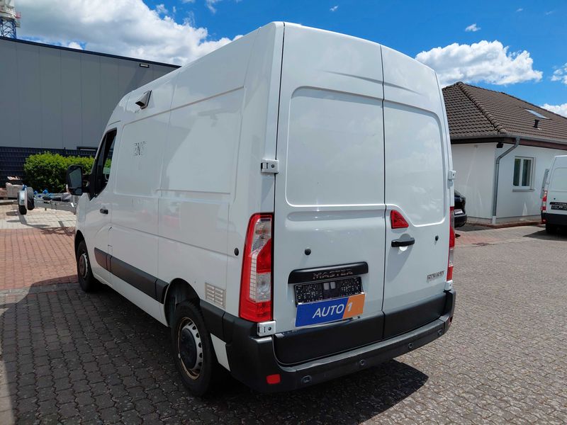 Renault Master 2.3 BLUE dCi L1H2 HKa 3,5t — zdjęcie 3