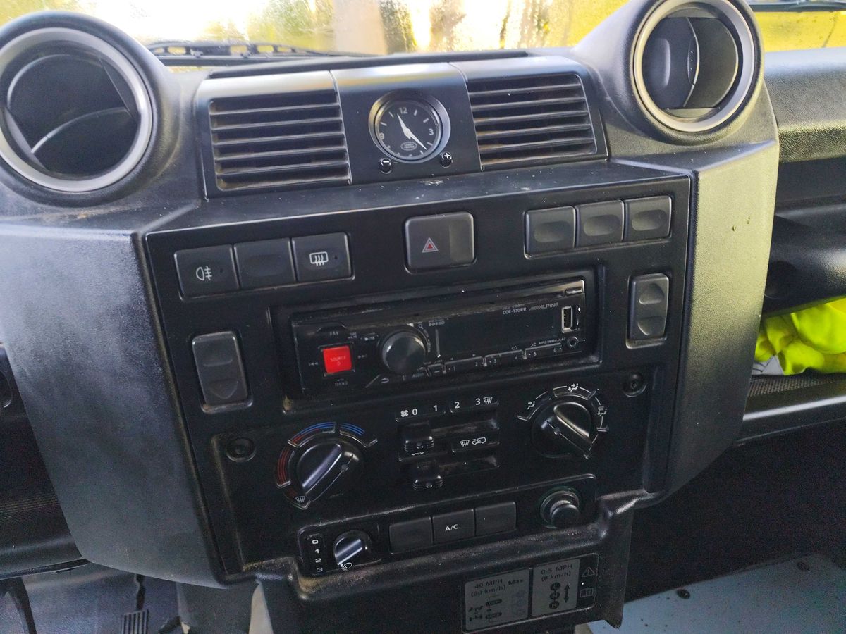 Land Rover 2013 — photo 36
