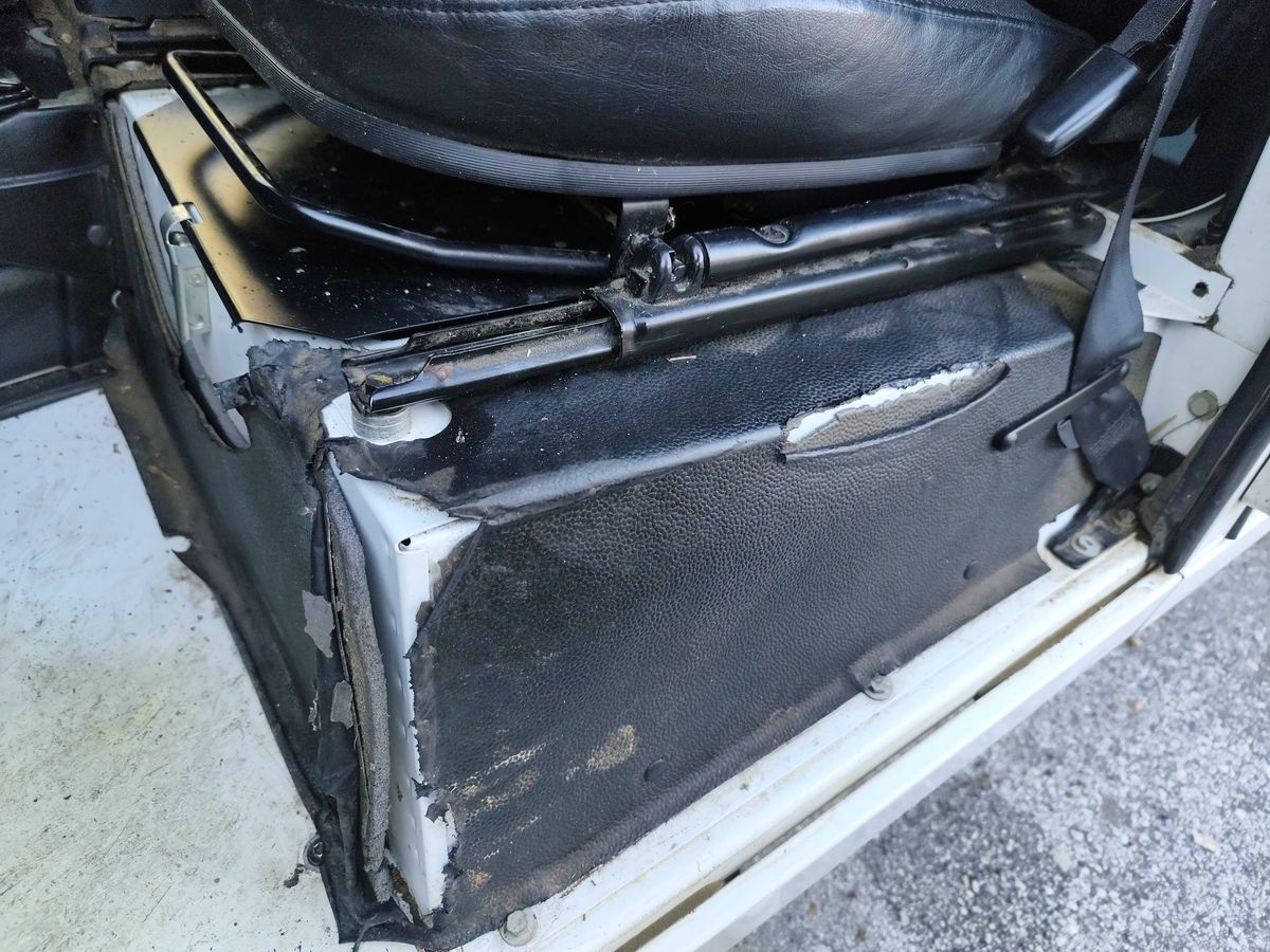Land Rover 2013 — photo 26
