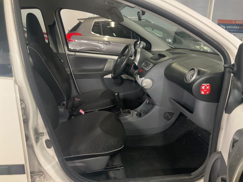 Peugeot 107 1.0 Trendy — zdjęcie 3