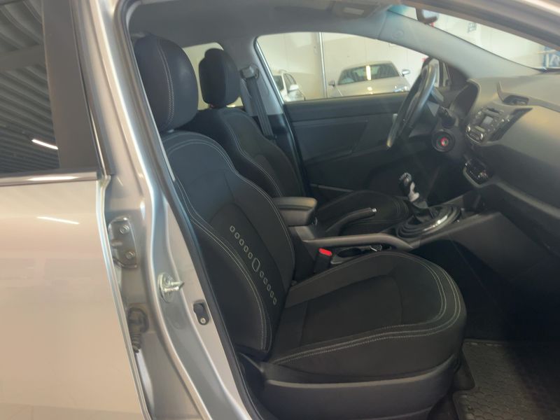 Kia Sportage 1.6 GDI Attract 2WD 2012 – снимка 17