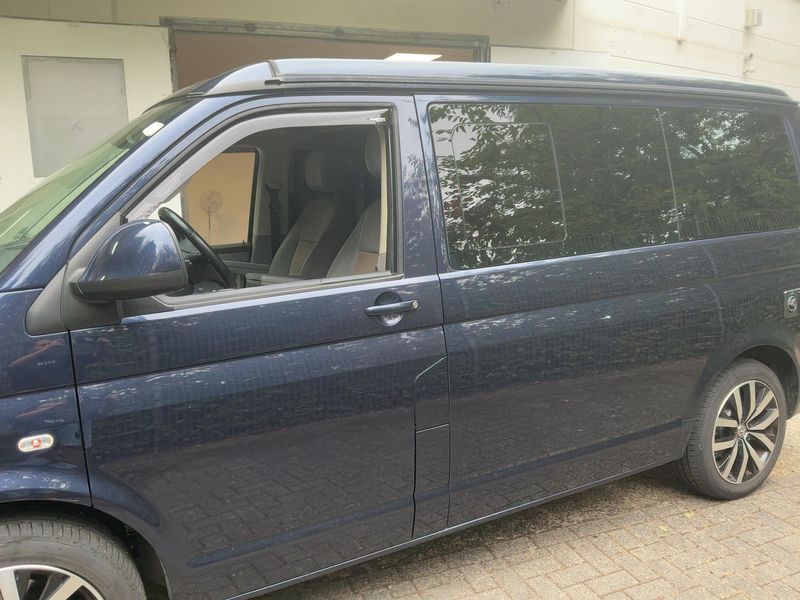 Volkswagen T5 California 2.0 TDI Comfortline Aufstelldach 4Motion — zdjęcie 4
