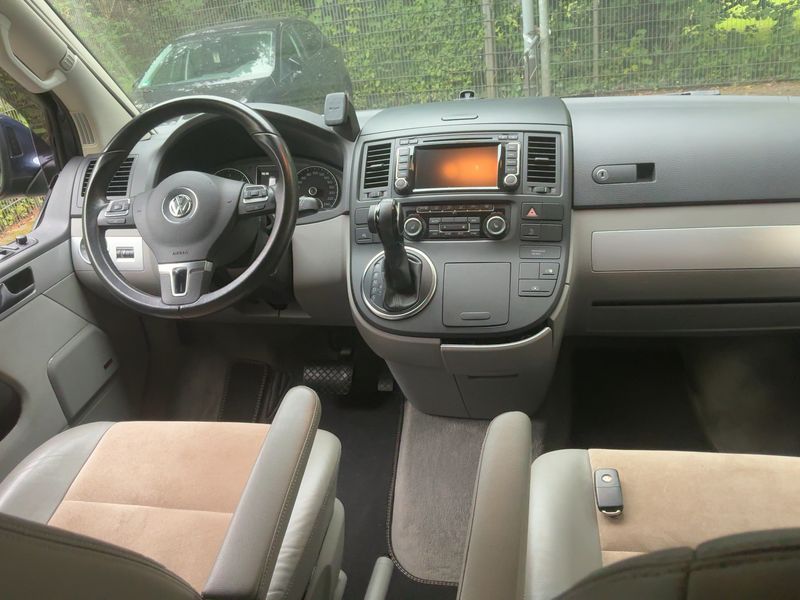 Volkswagen T5 California 2.0 TDI Comfortline Aufstelldach 4Motion — zdjęcie 12