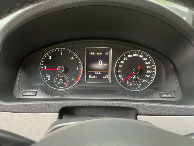 Volkswagen T5 California 2.0 TDI Comfortline Aufstelldach 4Motion — zdjęcie 13
