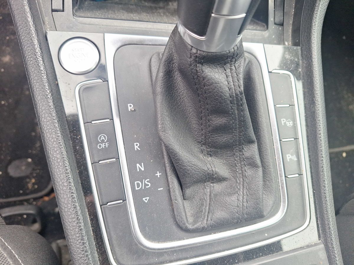 Volkswagen Golf 2017 — photo 33