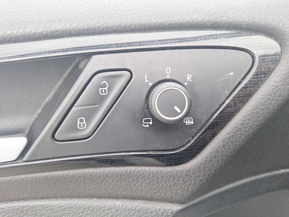 Volkswagen Golf 2017 — photo 29