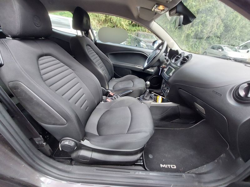 Alfa Romeo MiTo 1.4 Junior — zdjęcie 9