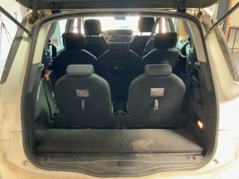 Citroen C4 Grand Picasso 1.6 Blue-HDi Live — zdjęcie 10