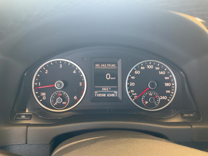 Volkswagen Tiguan 2.0 TDI Sport — zdjęcie 13