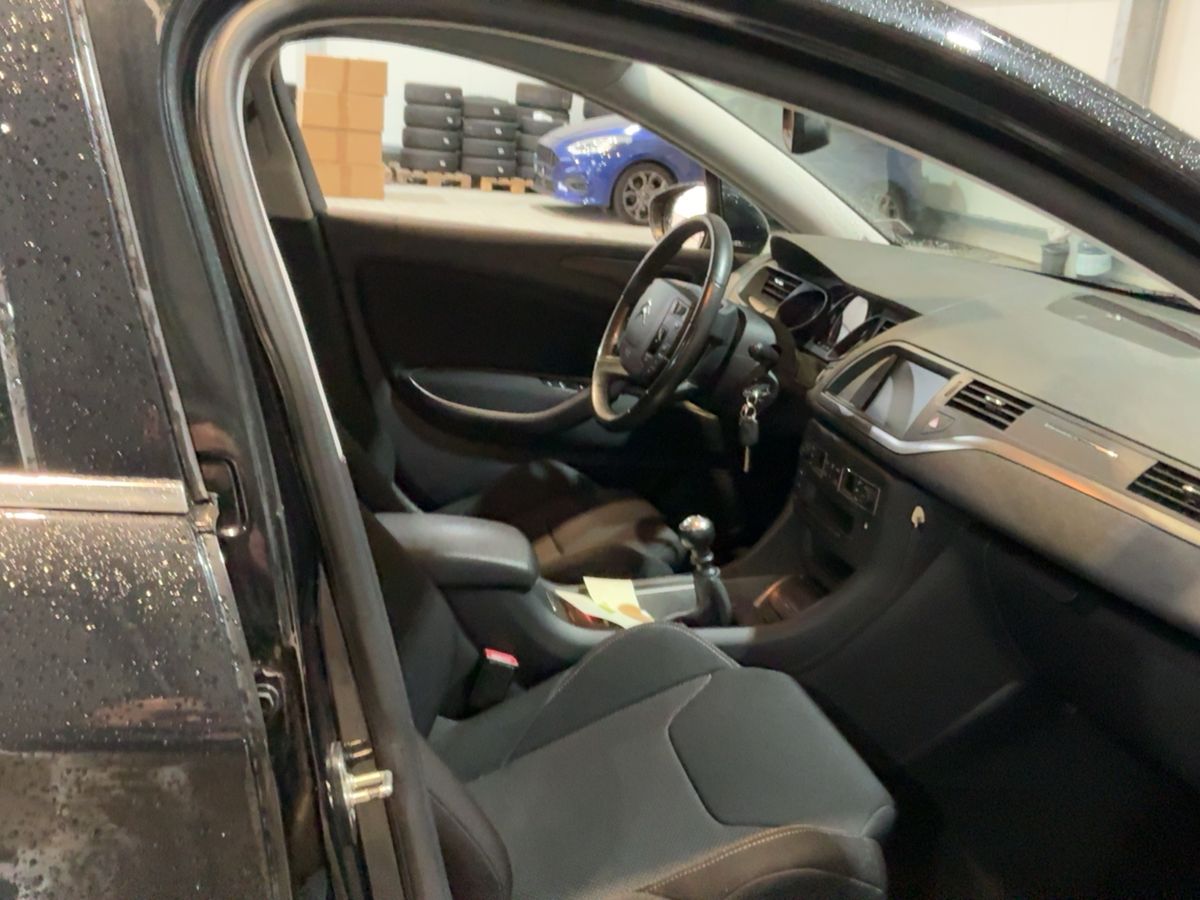 Citroen C5 2015 — photo 17
