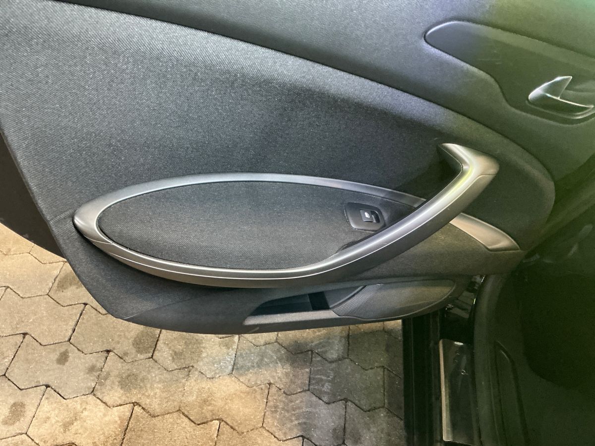 Citroen C5 2015 — photo 36