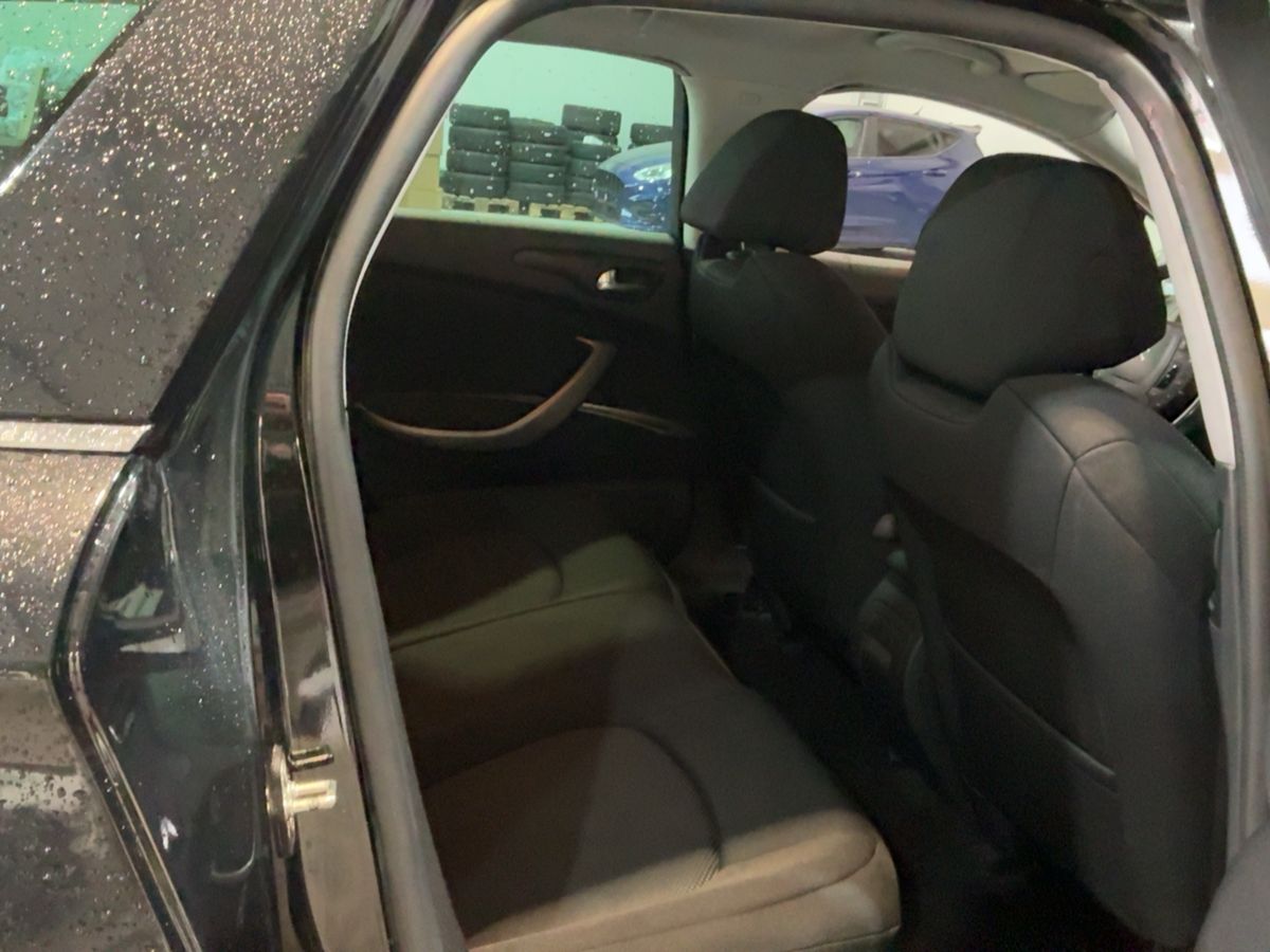 Citroen C5 2015 — photo 20