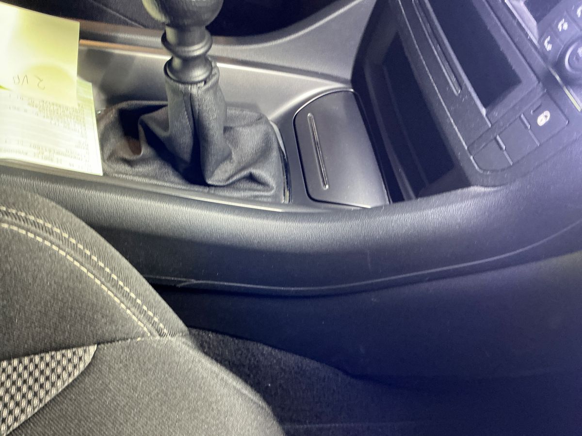 Citroen C5 2015 — photo 35