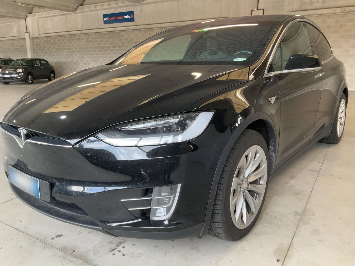 Tesla Model 2020