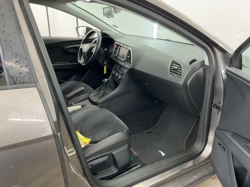 Seat Leon 1.4 TSI ACT FR 2015 – снимка 17